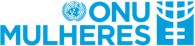 Logotipo da ONU Mulheres. Consiste no nome da instituição em azul, acompanhado do símbolo da onu (um globo visto de cima do pólo norte) e um síbolo de vênus pela metade, com círculo representando o globo terrestre
